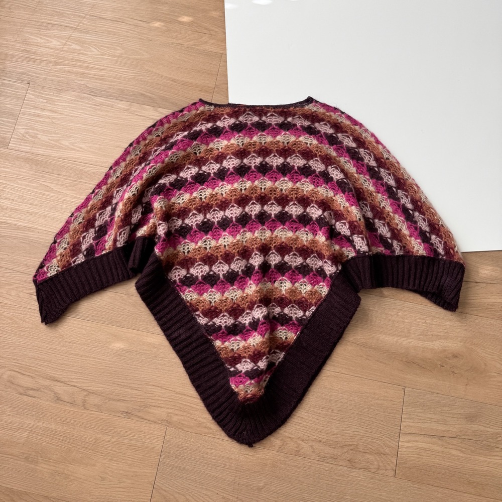 VTG Missoni Knit Poncho Made in Italy Pink Purple Scalloped Chevron Wool Blend